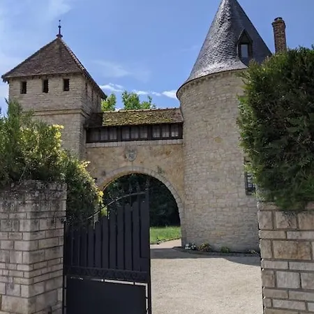 Les Tourelles De Сasa de vacaciones Torvilliers